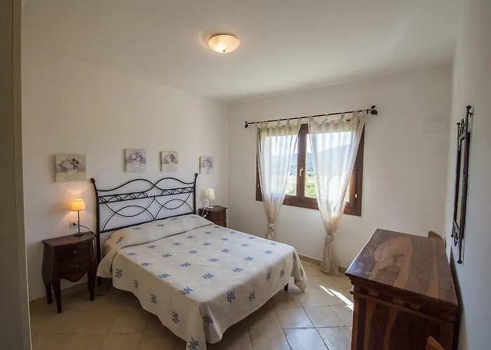 فيلة Con Giardino 400 Mt Dalla بالاو